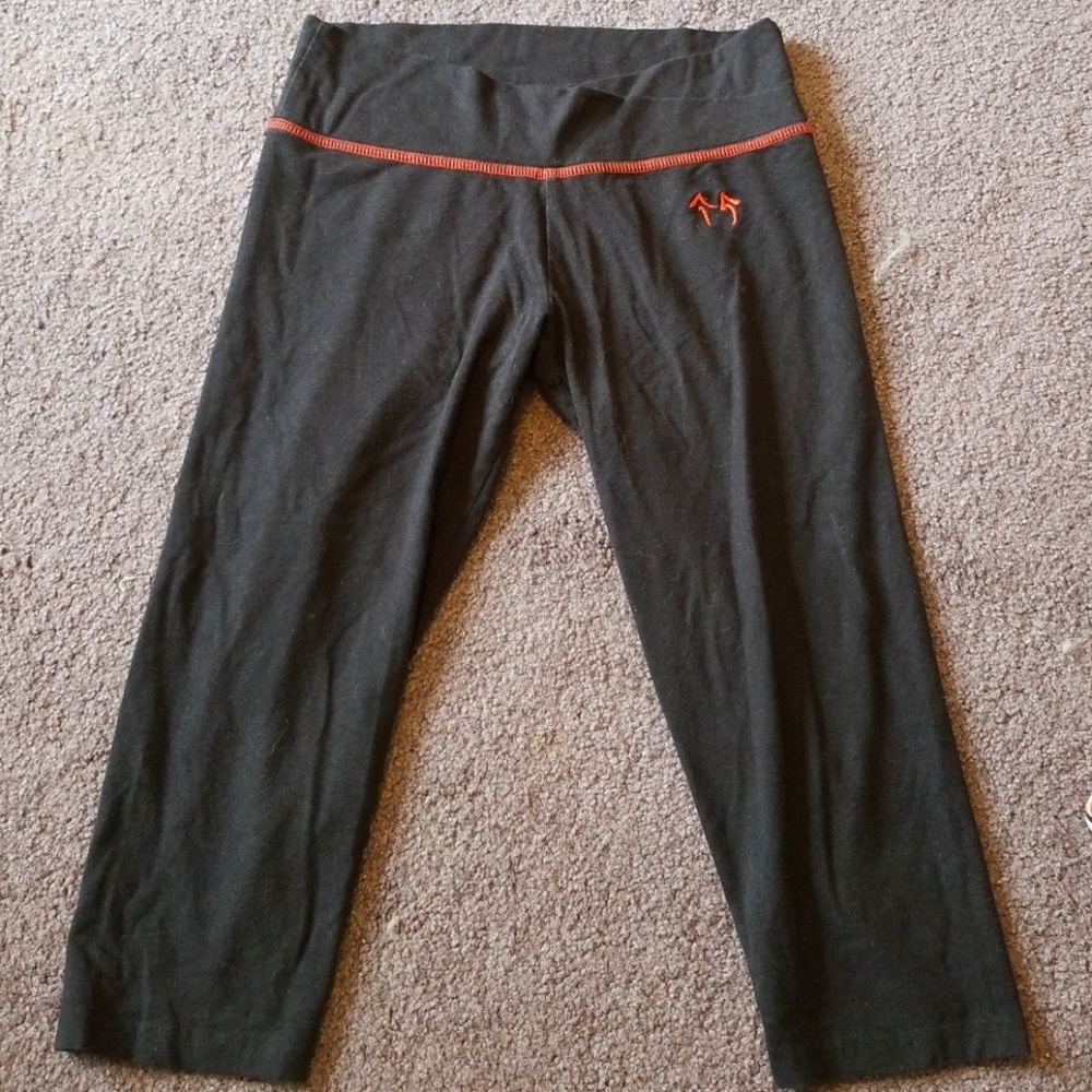 Capris size S